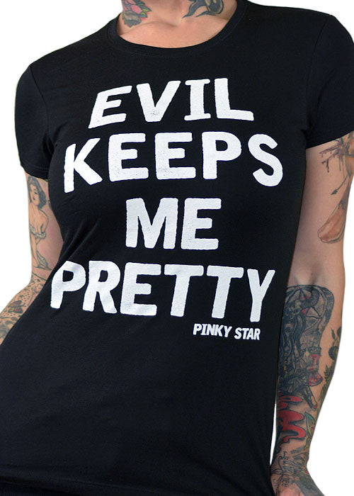 evil keeps me pretty tee - pinky star