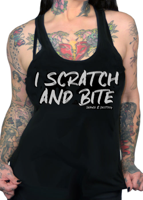 I scratch and bite - pinky star